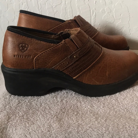 ariat safety clog